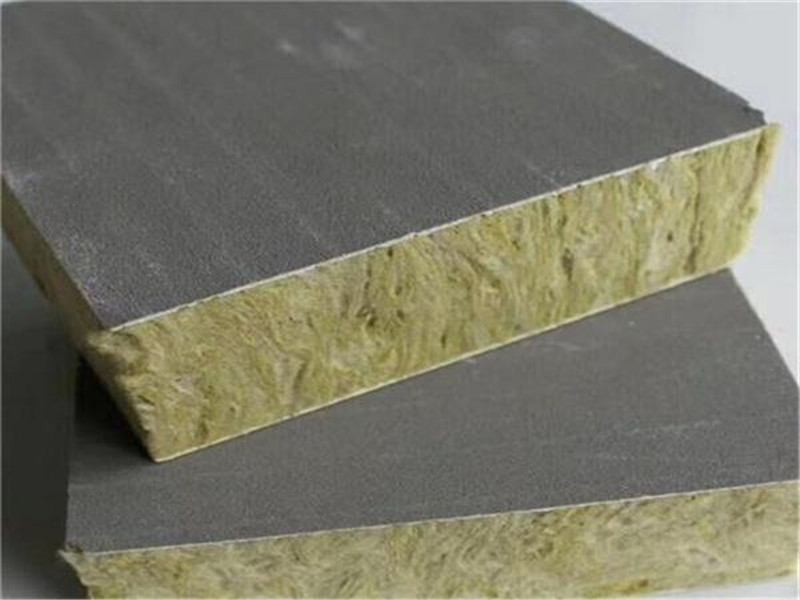 巖棉復合板屋頂保溫施工